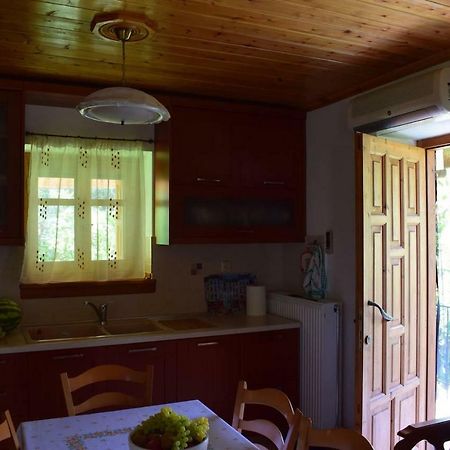 Holiday Home Dionysis Chorevtón Exteriér fotografie