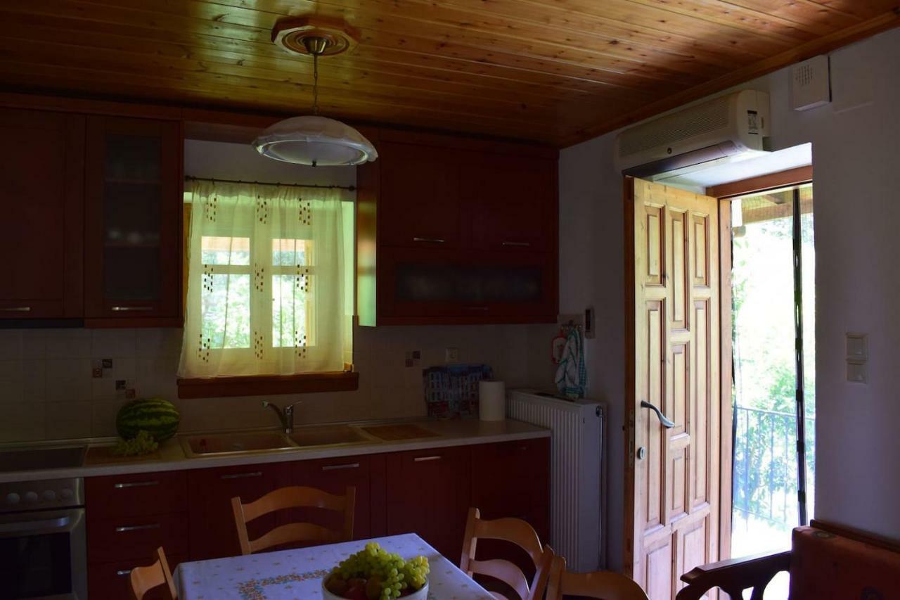 Holiday Home Dionysis Chorevtón Exteriér fotografie