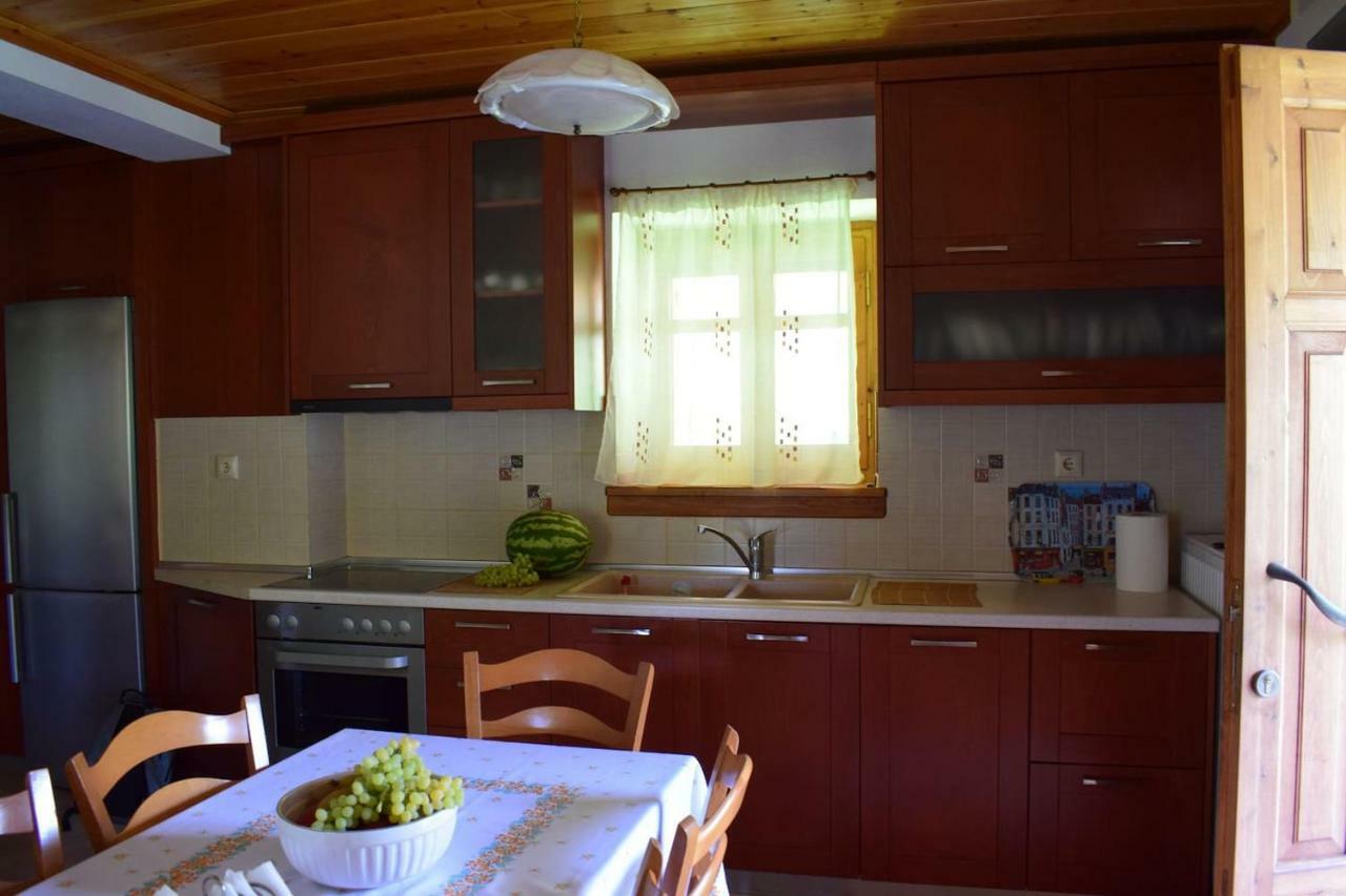 Holiday Home Dionysis Chorevtón Exteriér fotografie